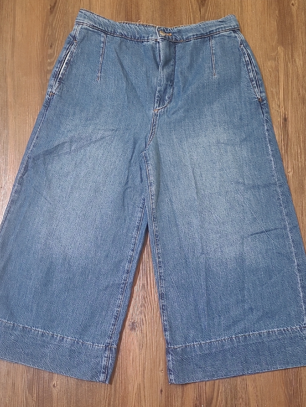 Pilcro Relaxed Wide-Leg Denim Jeans in Light Blue used good